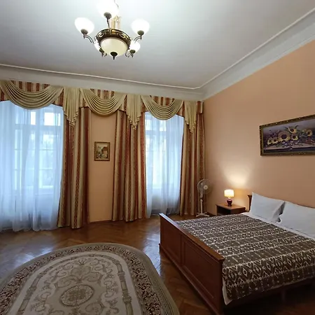 In Maria Zankovetska Theatre Apartamento