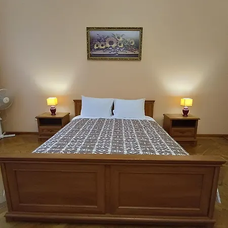 In Maria Zankovetska Theatre Apartment Lviv